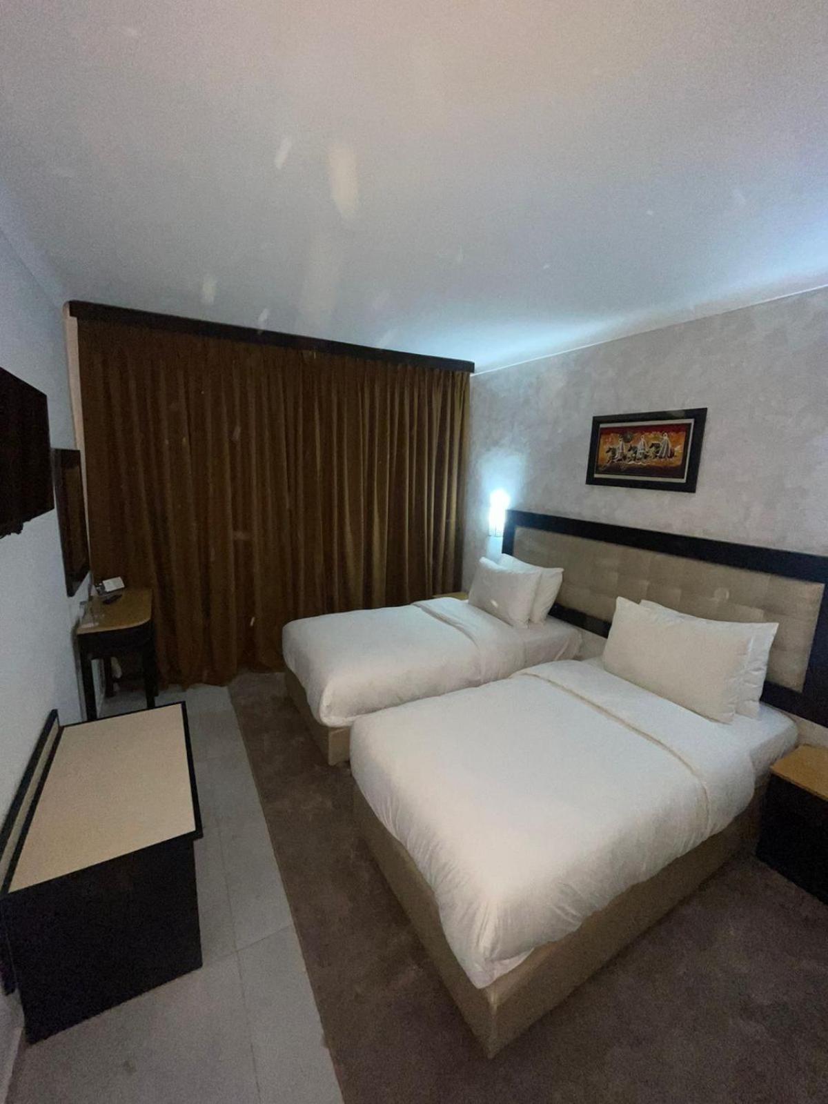 Al Akhawayn Hotel Oujda Phòng bức ảnh