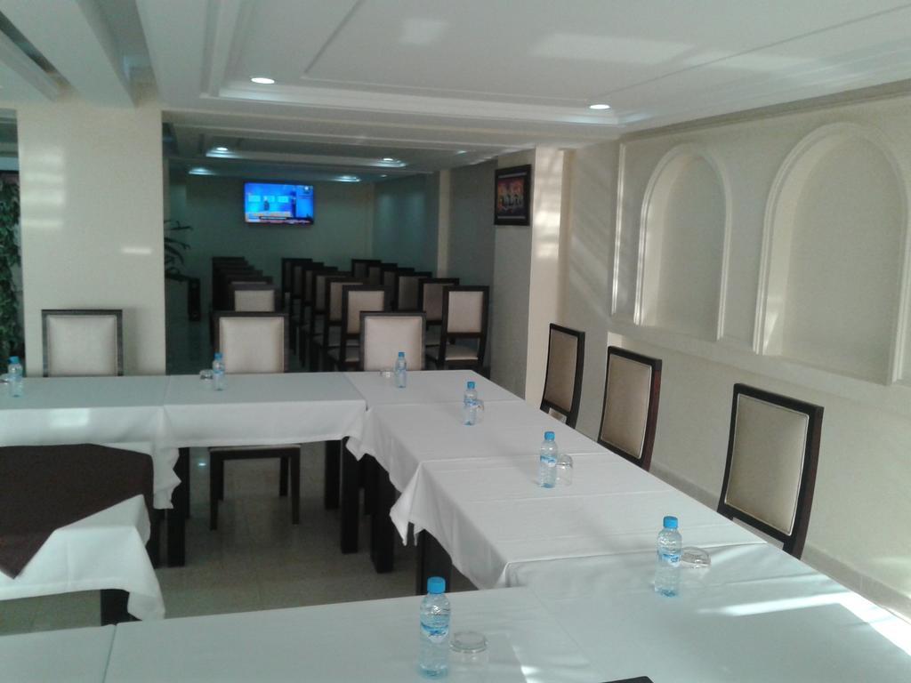 Al Akhawayn Hotel Oujda Ngoại thất bức ảnh